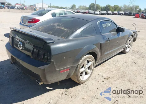 2007 Ford Mustang Gt Deluxe/Gt Premium из США, поврежденный, VIN 1ZVFT82HX75197174